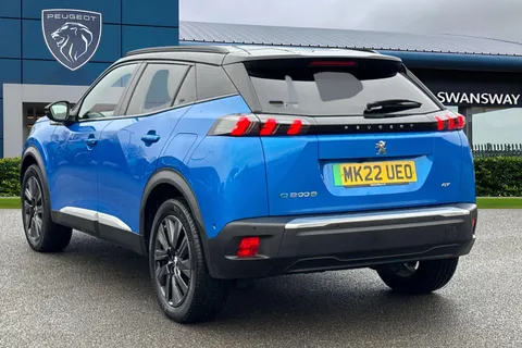 MK22UEO PEUGEOT e-2008 50kWh GT Premium Auto 5dr (7kW Charger) Thumbnail #3