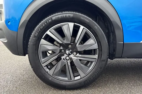 MK22UEO PEUGEOT e-2008 50kWh GT Premium Auto 5dr (7kW Charger) Thumbnail #11