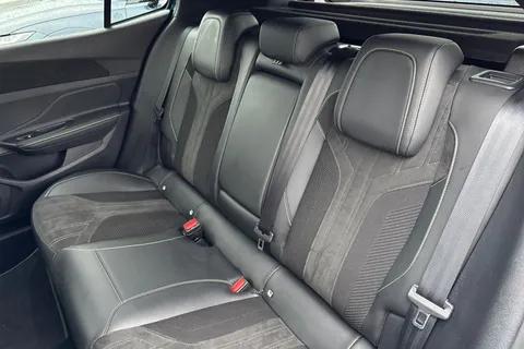 18 of 66 for PEUGEOT 408 1.2 PureTech GT Fastback EAT Euro 6 (s/s) 5dr