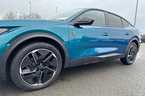 27 of 66 for PEUGEOT 408 1.2 PureTech GT Fastback EAT Euro 6 (s/s) 5dr