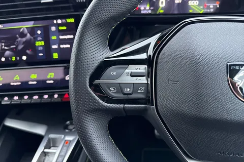 38 of 66 for PEUGEOT 408 1.2 PureTech GT Fastback EAT Euro 6 (s/s) 5dr