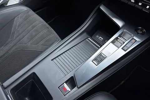 55 of 66 for PEUGEOT 408 1.2 PureTech GT Fastback EAT Euro 6 (s/s) 5dr