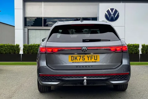 4 of 54 for Volkswagen Passat 1.5 eTSI R-Line 5dr DSG | Adaptive Cruise Control | Tow Bar