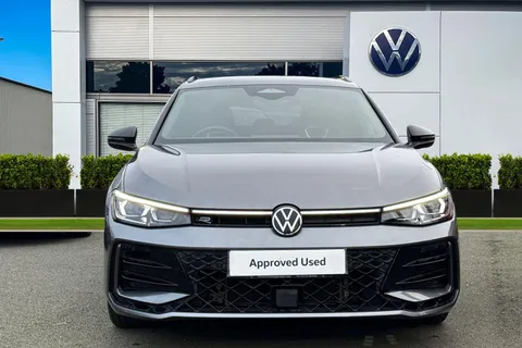 5 of 54 for Volkswagen Passat 1.5 eTSI R-Line 5dr DSG | Adaptive Cruise Control | Tow Bar