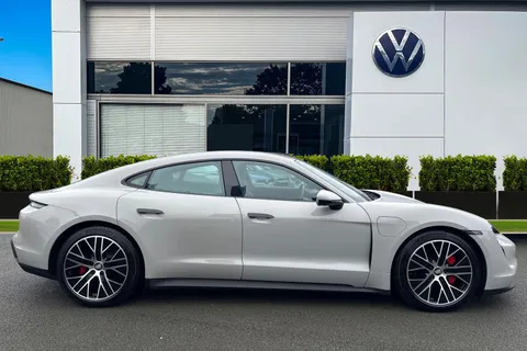 YL22NWM Porsche Taycan Performance Plus 93.4kWh 4S Auto 4WD 4dr (11kW Charger) Thumbnail #3