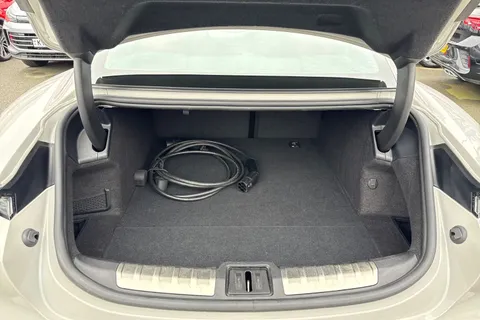 YL22NWM Porsche Taycan Performance Plus 93.4kWh 4S Auto 4WD 4dr (11kW Charger) Thumbnail #6