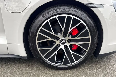 YL22NWM Porsche Taycan Performance Plus 93.4kWh 4S Auto 4WD 4dr (11kW Charger) Thumbnail #9