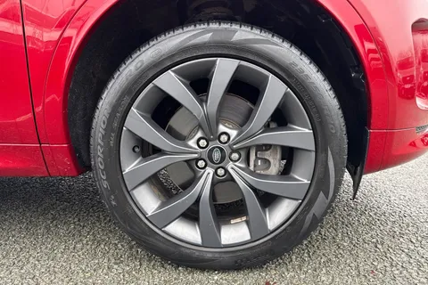 BG22UFY Land Rover Discovery Sport 2.0 D200 MHEV R-Dynamic SE Auto 4WD Euro 6 (s/s) 5dr Thumbnail #10