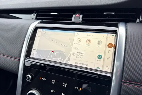 BG22UFY Land Rover Discovery Sport 2.0 D200 MHEV R-Dynamic SE Auto 4WD Euro 6 (s/s) 5dr Thumbnail #17