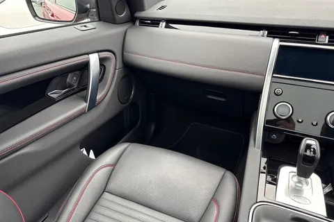 BG22UFY Land Rover Discovery Sport 2.0 D200 MHEV R-Dynamic SE Auto 4WD Euro 6 (s/s) 5dr Thumbnail #20