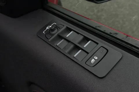 BG22UFY Land Rover Discovery Sport 2.0 D200 MHEV R-Dynamic SE Auto 4WD Euro 6 (s/s) 5dr Thumbnail #21