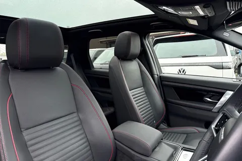 BG22UFY Land Rover Discovery Sport 2.0 D200 MHEV R-Dynamic SE Auto 4WD Euro 6 (s/s) 5dr Thumbnail #24