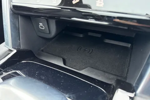 BG22UFY Land Rover Discovery Sport 2.0 D200 MHEV R-Dynamic SE Auto 4WD Euro 6 (s/s) 5dr Thumbnail #46