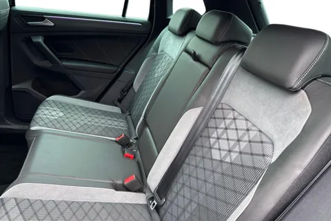 ML72OTA Volkswagen Tiguan 2.0 TSI 4Motion R-Line 5dr DSG Thumbnail #19