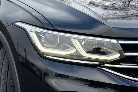 ML72OTA Volkswagen Tiguan 2.0 TSI 4Motion R-Line 5dr DSG Thumbnail #28