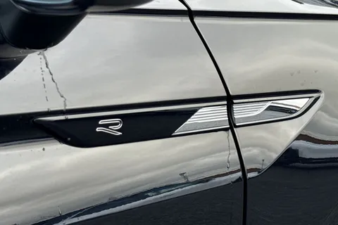 ML72OTA Volkswagen Tiguan 2.0 TSI 4Motion R-Line 5dr DSG Thumbnail #29