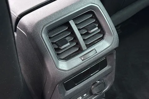 ML72OTA Volkswagen Tiguan 2.0 TSI 4Motion R-Line 5dr DSG Thumbnail #36