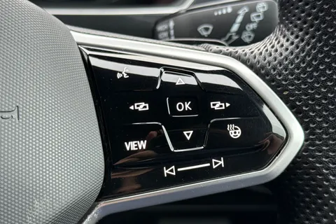 ML72OTA Volkswagen Tiguan 2.0 TSI 4Motion R-Line 5dr DSG Thumbnail #42