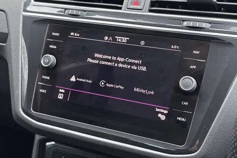 ML72OTA Volkswagen Tiguan 2.0 TSI 4Motion R-Line 5dr DSG Thumbnail #53