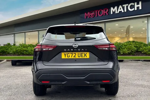 YG72UEK Nissan Qashqai 1.3 DIG-T MHEV Acenta Premium Euro 6 (s/s) 5dr Thumbnail #5
