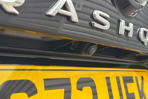 YG72UEK Nissan Qashqai 1.3 DIG-T MHEV Acenta Premium Euro 6 (s/s) 5dr Thumbnail #34