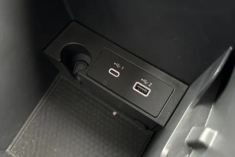 YG72UEK Nissan Qashqai 1.3 DIG-T MHEV Acenta Premium Euro 6 (s/s) 5dr Thumbnail #48