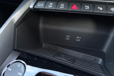 BT25OWD Audi S3 Black Edition TFSI  333 PS S tronic Thumbnail #59