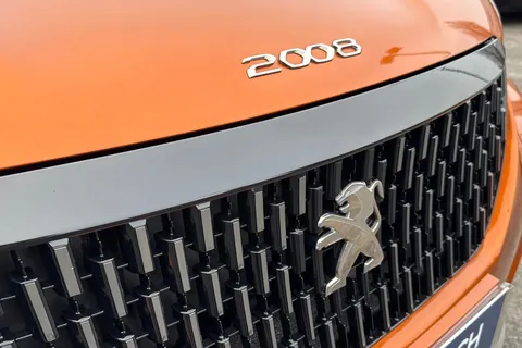 PL72WPM PEUGEOT 2008 1.2 PureTech GT Euro 6 (s/s) 5dr Thumbnail #30