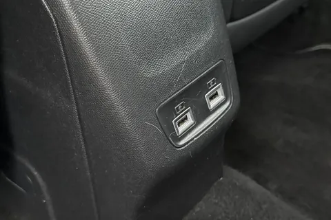 PL72WPM PEUGEOT 2008 1.2 PureTech GT Euro 6 (s/s) 5dr Thumbnail #39