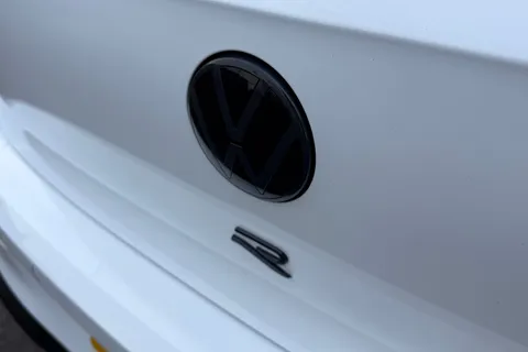 CX75KLK Volkswagen Golf 2.0 TSI 333 R Black Edition 4M DSG⭐19' Warmenau Alloy, DCC, Panoramic Sunro Thumbnail #31