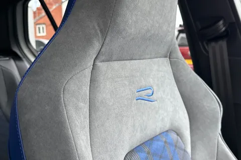 CX75KLK Volkswagen Golf 2.0 TSI 333 R Black Edition 4M DSG⭐19' Warmenau Alloy, DCC, Panoramic Sunro Thumbnail #53