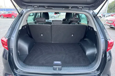 RV69FYH Kia Sportage 1.6 GDi 2 Euro 6 (s/s) 5dr Thumbnail #8