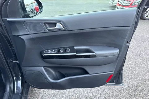 RV69FYH Kia Sportage 1.6 GDi 2 Euro 6 (s/s) 5dr Thumbnail #22