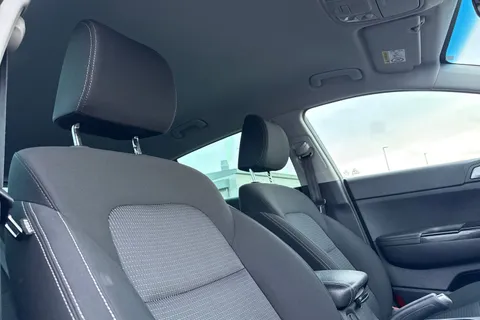 RV69FYH Kia Sportage 1.6 GDi 2 Euro 6 (s/s) 5dr Thumbnail #25