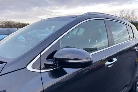 RV69FYH Kia Sportage 1.6 GDi 2 Euro 6 (s/s) 5dr Thumbnail #31