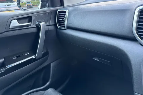 RV69FYH Kia Sportage 1.6 GDi 2 Euro 6 (s/s) 5dr Thumbnail #60