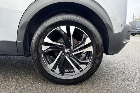 12 of 66 for PEUGEOT e-2008 50kWh GT Auto 5dr (7kW Charger)