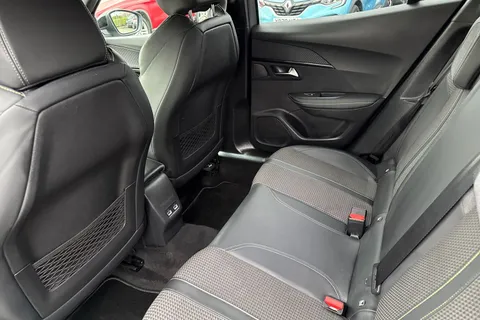 35 of 66 for PEUGEOT e-2008 50kWh GT Auto 5dr (7kW Charger)