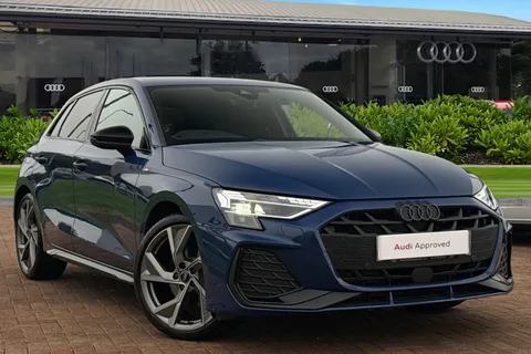 BN25ZJU Audi A3 Black Edition 35 TFSI  150 PS S tronic Thumbnail #2