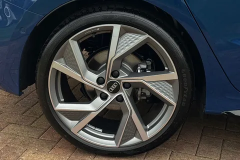 BN25ZJU Audi A3 Black Edition 35 TFSI  150 PS S tronic Thumbnail #11