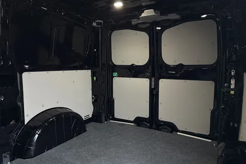 DC75CZF Volkswagen Transporter 2.0 TDI 110 Commerce Pro Van Thumbnail #19