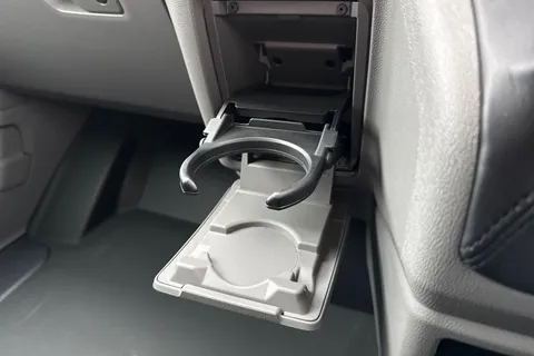 DC75CZF Volkswagen Transporter 2.0 TDI 110 Commerce Pro Van Thumbnail #35