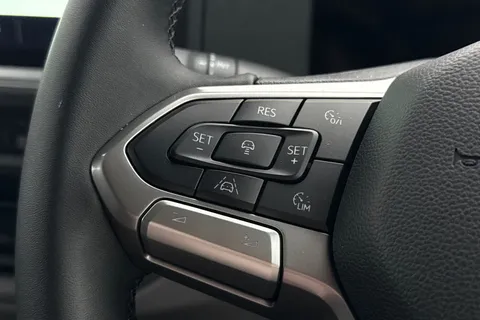 DC75CZF Volkswagen Transporter 2.0 TDI 110 Commerce Pro Van Thumbnail #38