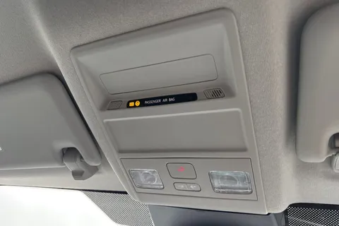 DC75CZF Volkswagen Transporter 2.0 TDI 110 Commerce Pro Van Thumbnail #44