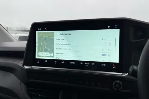 DC75CZF Volkswagen Transporter 2.0 TDI 110 Commerce Pro Van Thumbnail #53