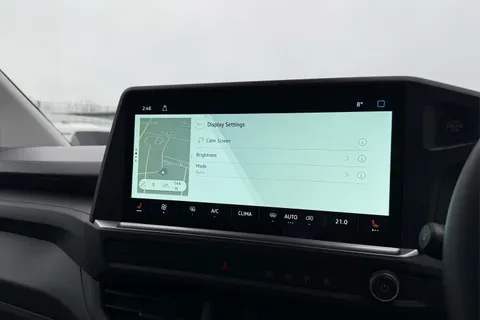 DC75CZF Volkswagen Transporter 2.0 TDI 110 Commerce Pro Van Thumbnail #57