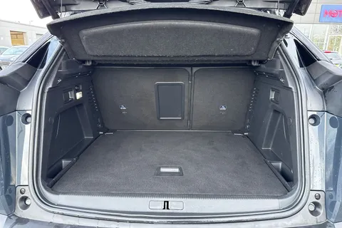 YD69HWZ PEUGEOT 3008 1.2 PureTech GT Line Premium Euro 6 (s/s) 5dr Thumbnail #7