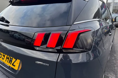 YD69HWZ PEUGEOT 3008 1.2 PureTech GT Line Premium Euro 6 (s/s) 5dr Thumbnail #8