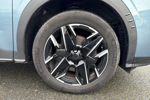 KW74FXD PEUGEOT 5008 1.2 HYBRID GT e-DSC6 Euro 6 (s/s) 5dr Thumbnail #11