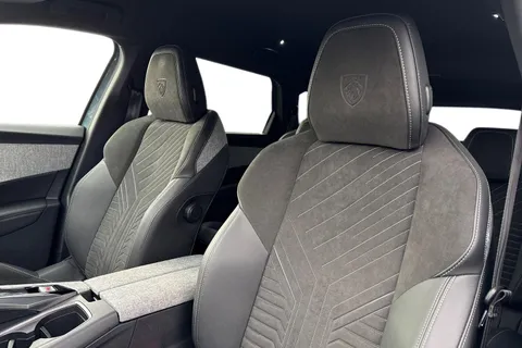 KW74FXD PEUGEOT 5008 1.2 HYBRID GT e-DSC6 Euro 6 (s/s) 5dr Thumbnail #17